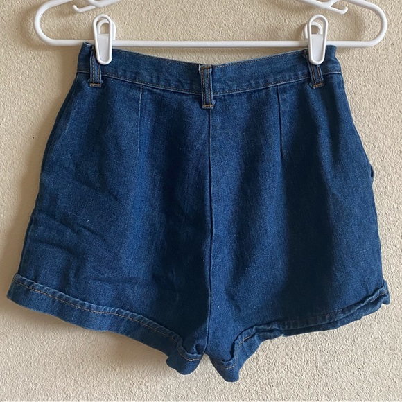 23-24” High waist denim shorts - Picture 4 of 7